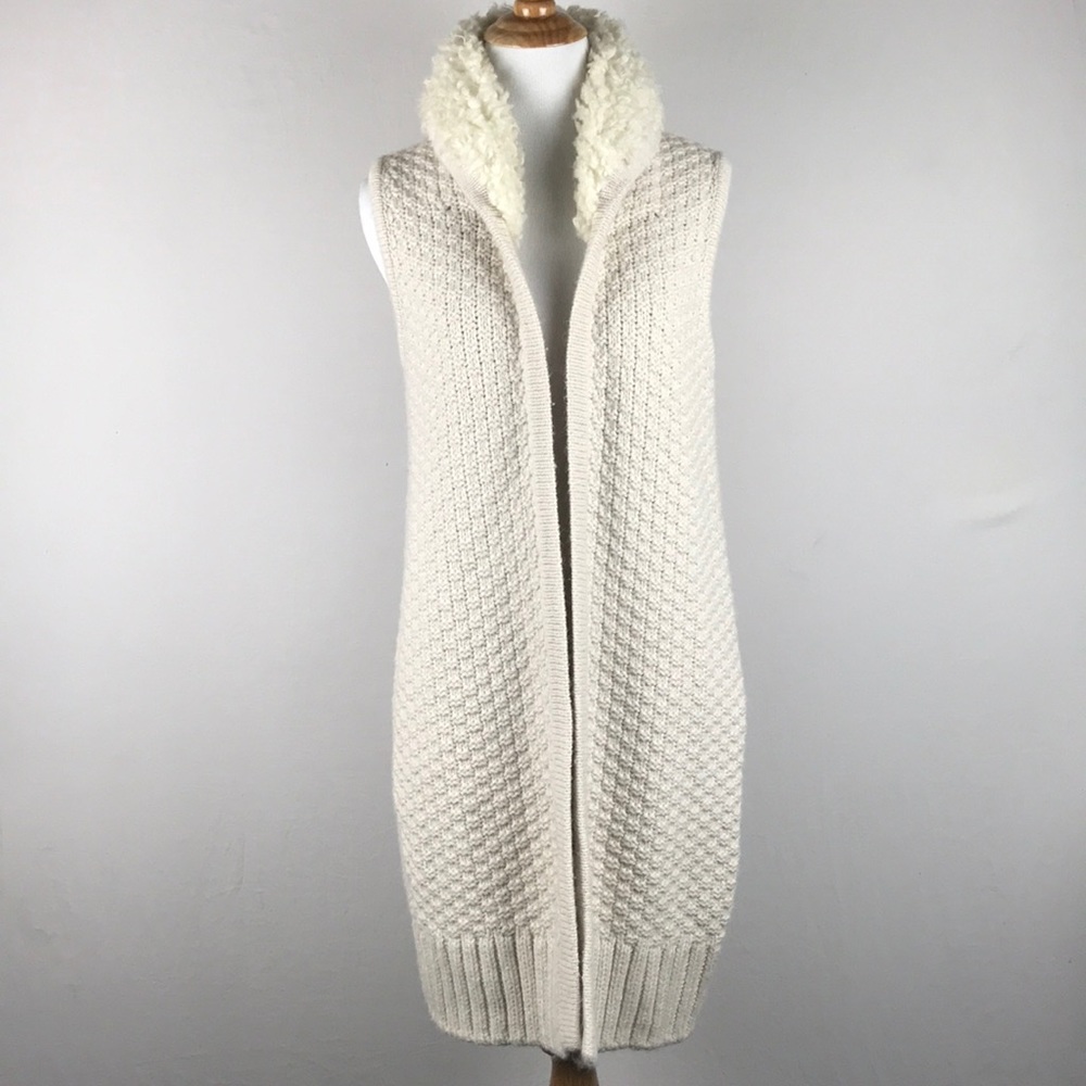 GAP • Wool Vest